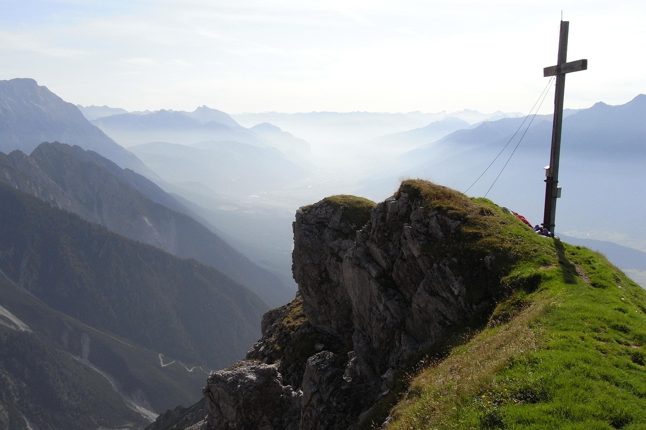 华翔联信代实名账号：个人隐私数据保护，畅享高品质通信服务